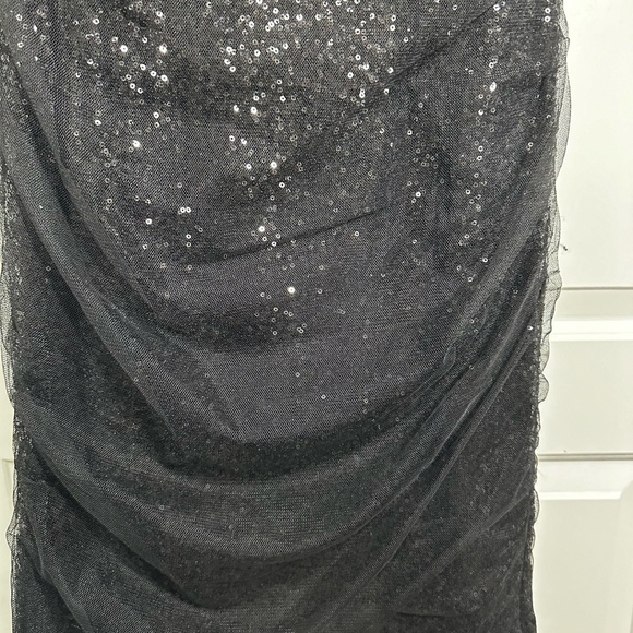 Ralph Lauren Evening Dress Black Sequin and Tulle Size 4 - Picture 6 of 6